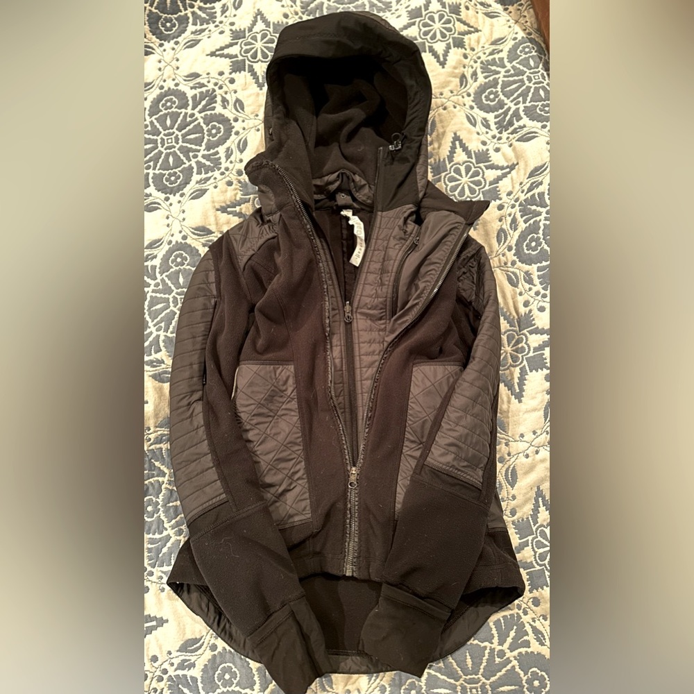 Women’s Lululemon Jacket - Black
